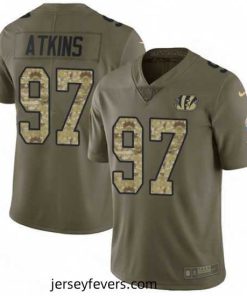Mens Nike Cincinnati Bengals 97 Geno Atkins Limited OliveCamo 2017 Salute to Service NFL Jersey